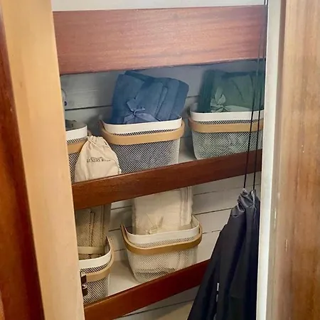 Sailing Nights Boat&breakfast * 알게로