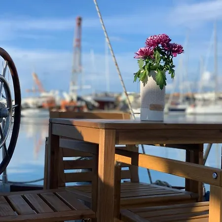 보트호텔 Sailing Nights Boat&breakfast